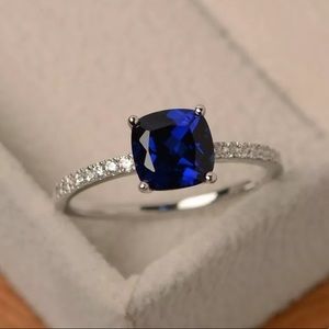 New Women’s 925 Silver Blue Sapphire Size 6 Ring